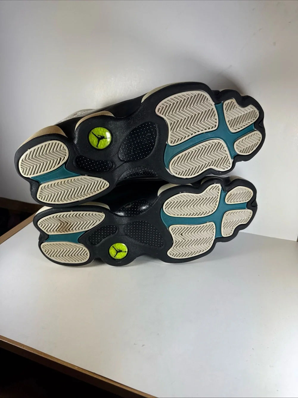 Air Jordan 13 Retro Barons Men’s Size 12 Sneakers